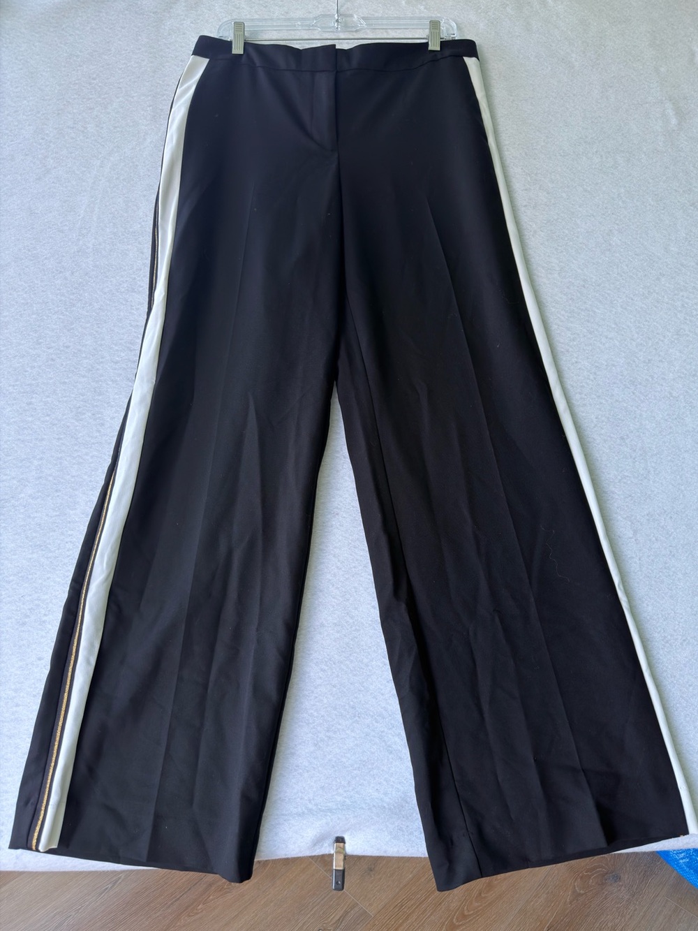 New APT. 9 Women's Black Wide-Leg Pants with White Side Stripe Size 14